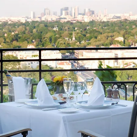 Pavillon Henri Iv Restaurant Gastronomique Terrasse Hotel 4*