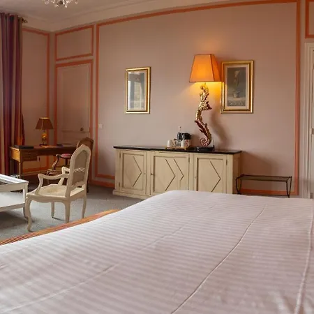 Pavillon Henri Iv Otel