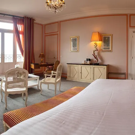 Pavillon Henri Iv Restaurant Gastronomique Terrasse 4*