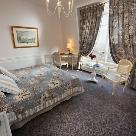 Pavillon Henri Iv Otel