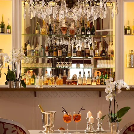 Otel Pavillon Henri Iv 4*