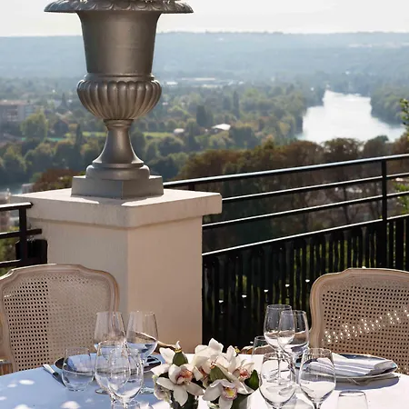 Otel Pavillon Henri Iv