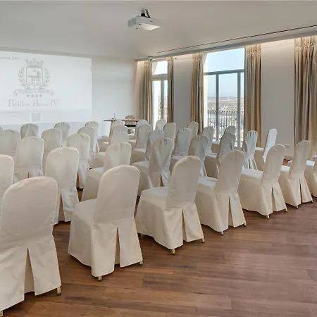 Pavillon Henri Iv Otel 4*
