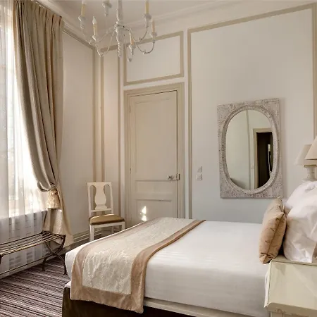 Otel Pavillon Henri Iv