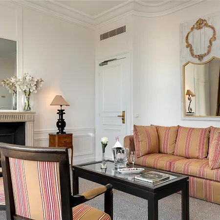 Pavillon Henri Iv Otel 4*
