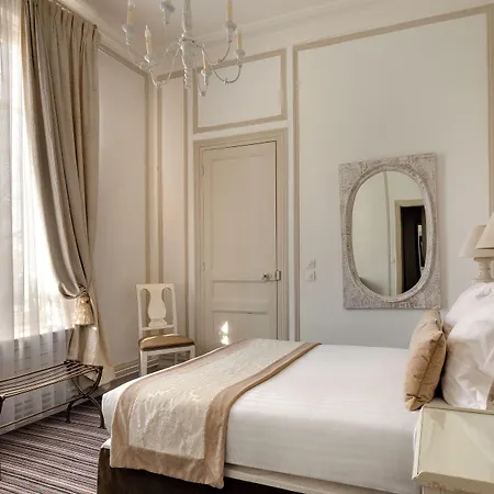Pavillon Henri Iv 4* Saint-Germain-en-Laye